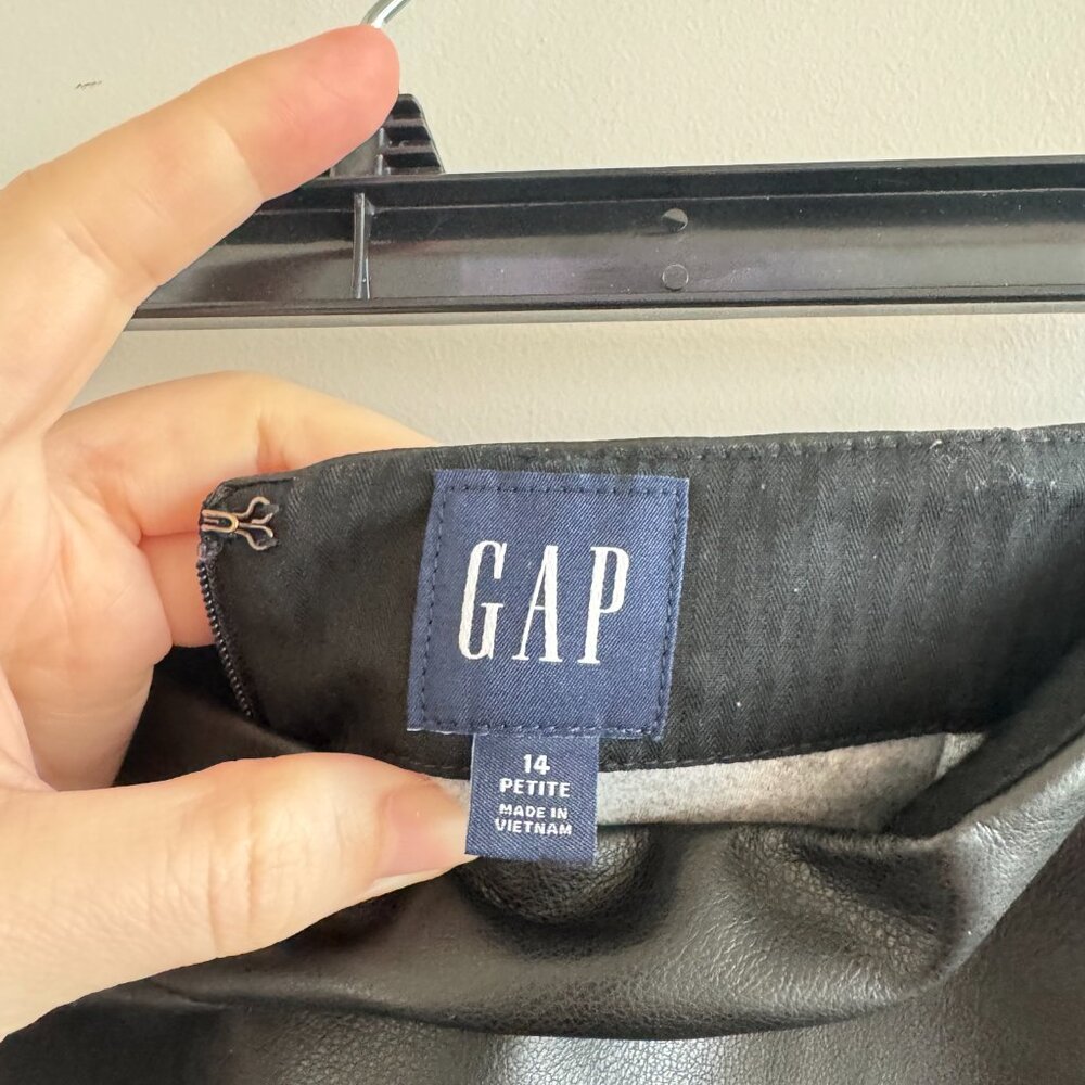 Gap Faux-Leather Mini Skirt - Picture 5 of 8